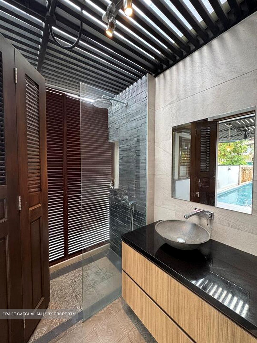 Hillcrest Park (D11), Terrace #518362841